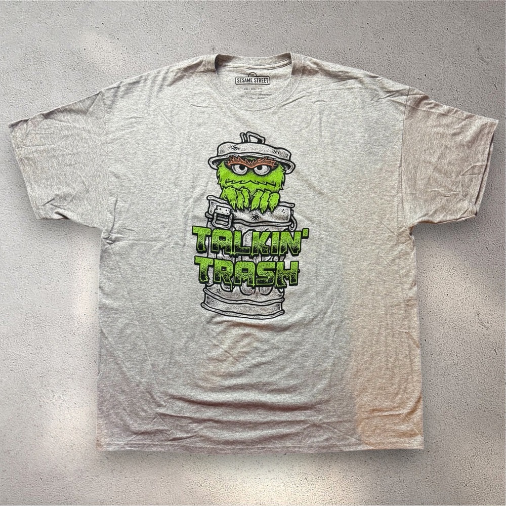 Sesame Street Oscar the Grouch Talkin Trash Graphic T-Shirt Mens XXL Gray Tee